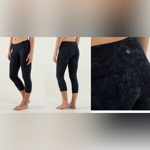 Wunder Under Paisley Crop 20”
